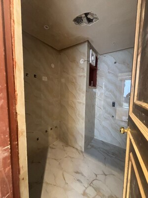 Bathroom in 2 BHK Apartment at Palm Residency Chhatarpur, Chattarpur – for Rent