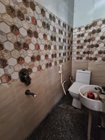 Team Area in 2 BHK Builder Floor at Vipin Garden – for Rent