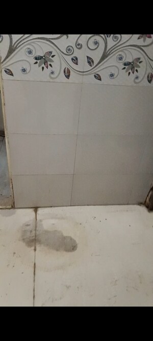 Room in 2 BHK Apartment at Gaurav Woods, Mira Road – for Rent