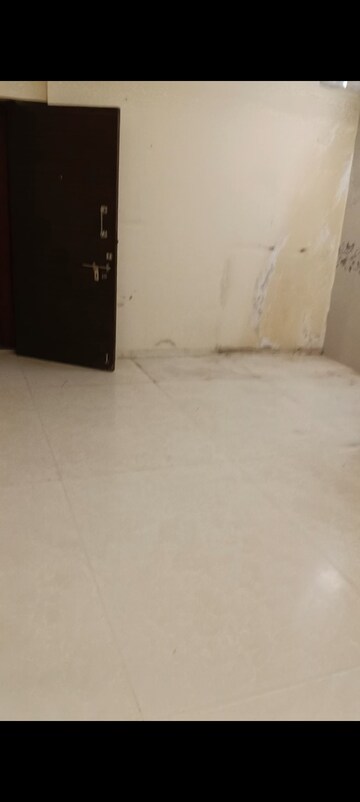 Room in 2 BHK Apartment at Gaurav Woods, Mira Road – for Rent