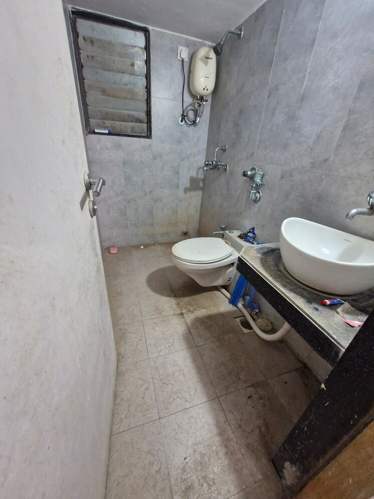 Bathroom, rustomjee-avenue-i 2 Bedroom 584 Sq.Ft. Apartment In Virar West Palghar 9485254