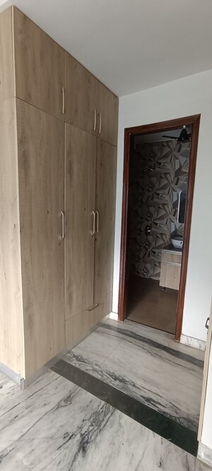 Bathroom in 3.5 BHK Builder Floor at Paarth Apartments, Sector 55 – for Rent