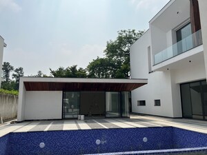 Swimming Pool in 6+ BHK Villa at Sultanpur – for Sale