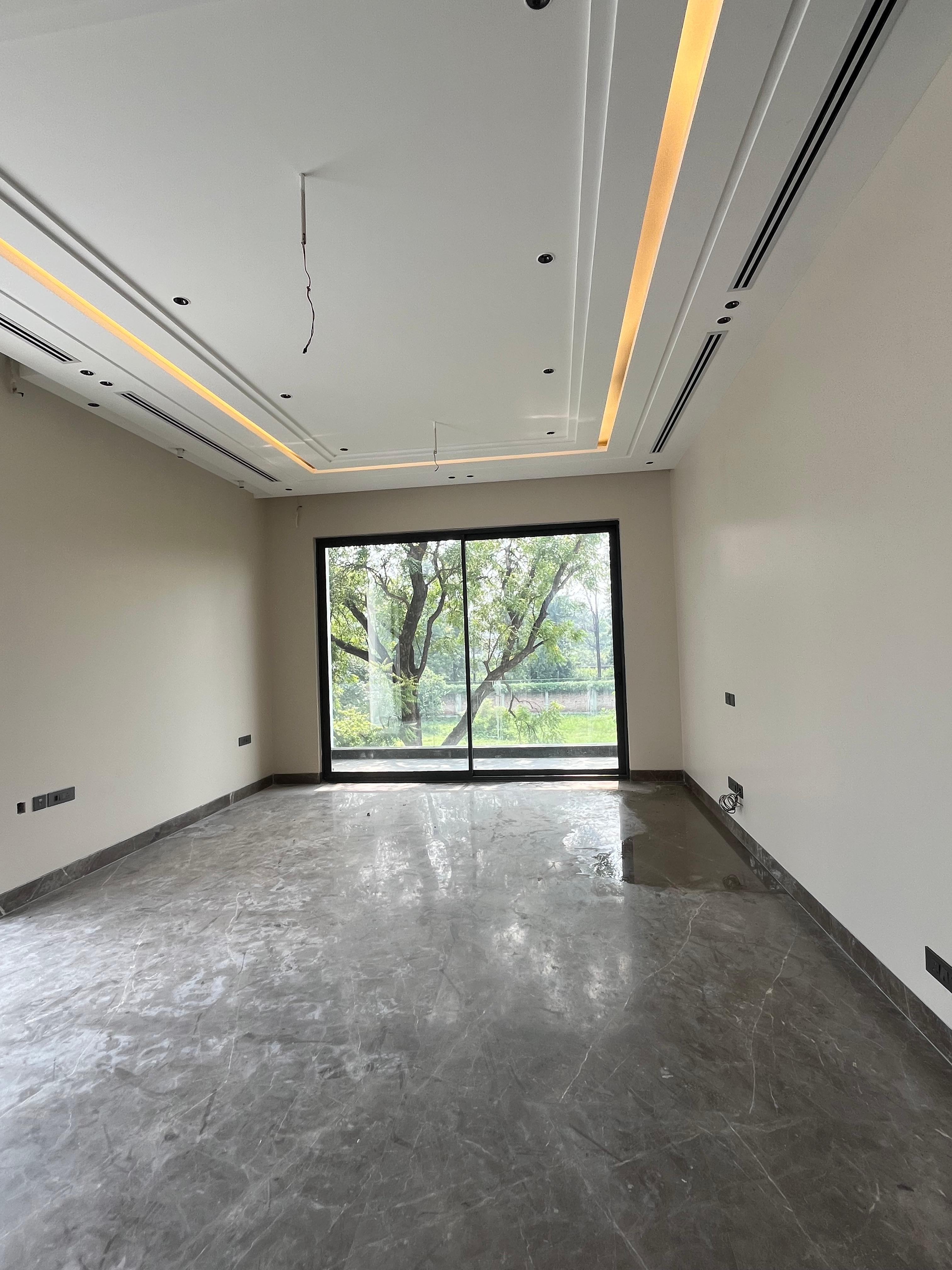 5 BHK Villa For Sale in Farm Sale 