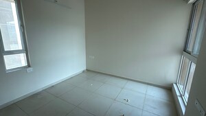 Room in 2 BHK Apartment at Godrej Green Vistas, Mahalunge – for Rent