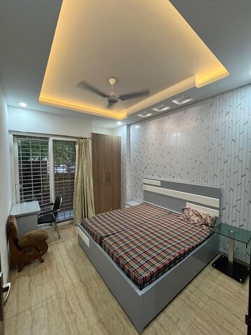 Bedroom in 4 BHK Builder Floor at Ansal Sushant Shopping Arcade, Sector 27 – for Rent