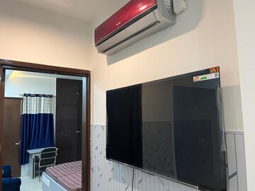 4 BHK Builder Floor – Exterior View View at Ansal Sushant Shopping Arcade, Sector 27 - for Rent