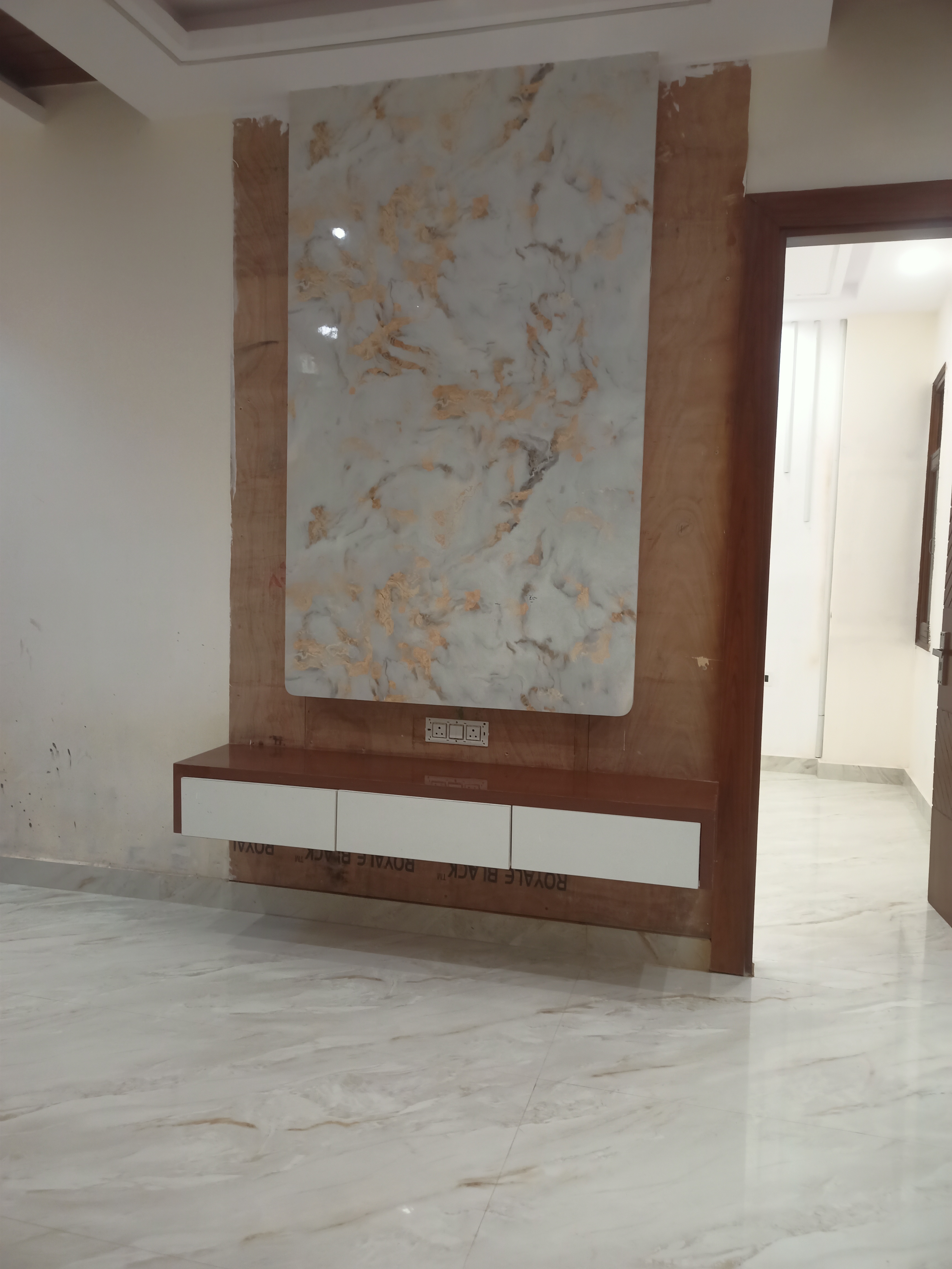 2 BHK Builder Floor For Sale in Sector 102