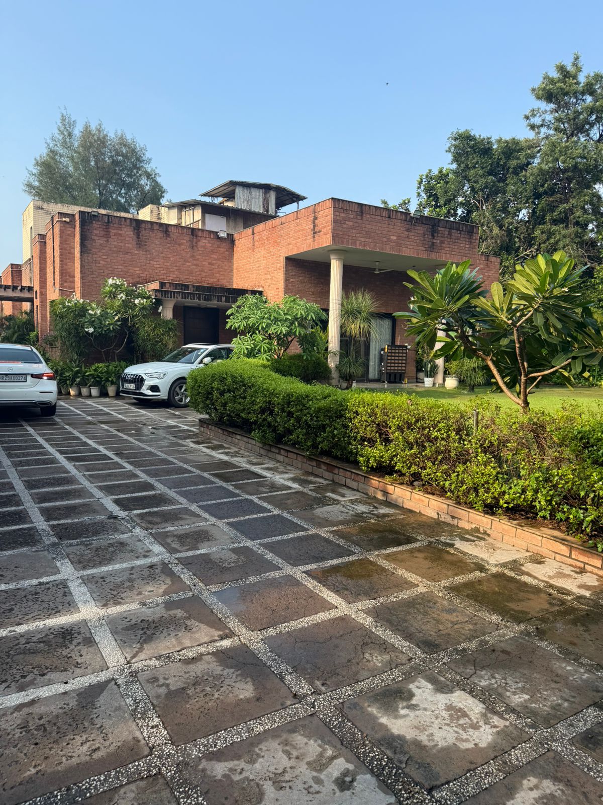 5 BHK Villa For Sale in Farm Sale