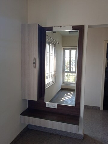 Room in 3 BHK Apartment at Hbr Layout – for Rent