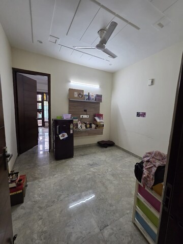 1 BHK Independent House For Rent in Sector 23a