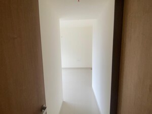 Room in 1 BHK Apartment at Chandak 34 Park Estate, Goregaon West – for Rent