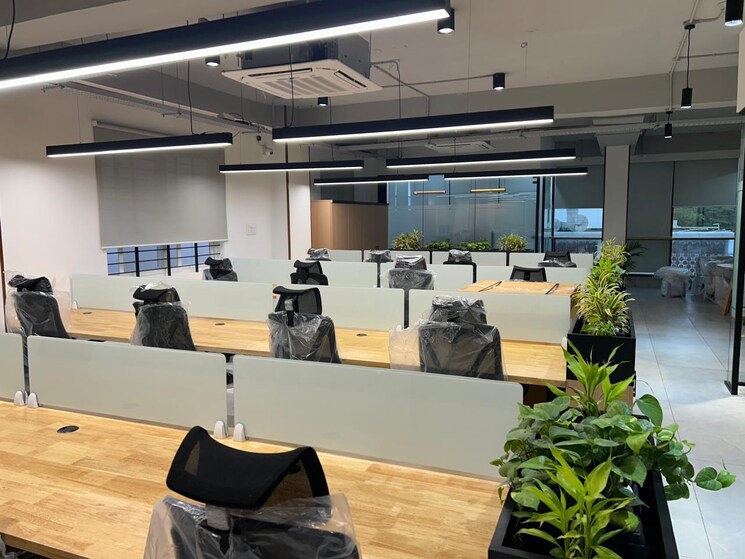 Team Area, st marks road Commercial Office Space 8200 Sq.Ft. In St Marks Road Bangalore 9485411