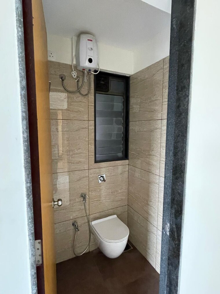 Bathroom, chandak-34-park-estate 1 Bedroom 391 Sq.Ft. Apartment In Goregaon West Mumbai 9485535