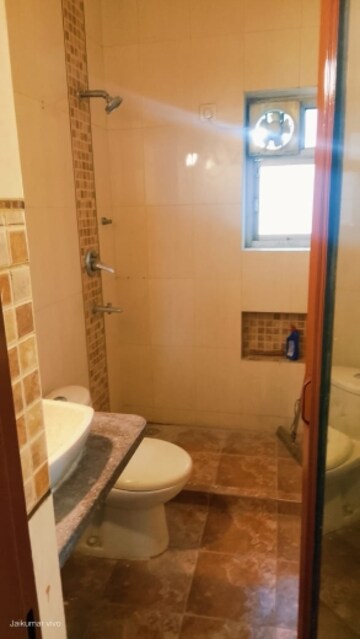  2 BHK Apartment at DDA Rosewood Apartments, Vasant Kunj – for Rent