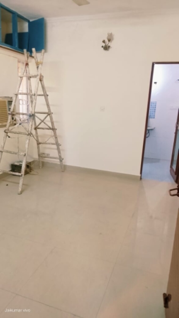 Room, dda-rosewood-apartments 2 Bedroom 900 Sq.Ft. Apartment In Vasant Kunj Delhi 9485553