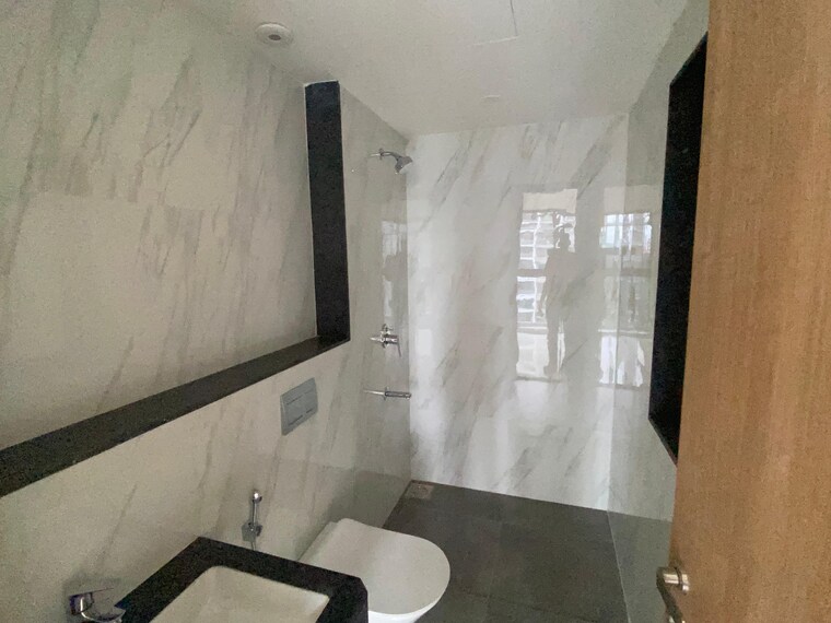 Bathroom, wadhwa-tw-gardens 2 Bedroom 680 Sq.Ft. Apartment In Kandivali East Mumbai 9485542