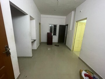 Room in 4 BHK Independent House at Kundrathur – for Sale