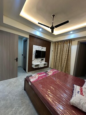 Bedroom in 1.5 BHK Builder Floor at Sector 57 – for Rent