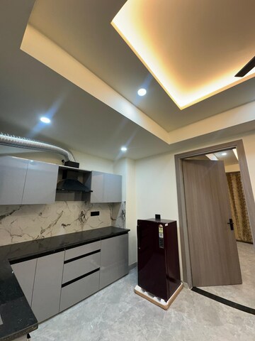 Kitchen in 1.5 BHK Builder Floor at Sector 57 – for Rent