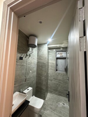 Bathroom in 1.5 BHK Builder Floor at Sector 57 – for Rent