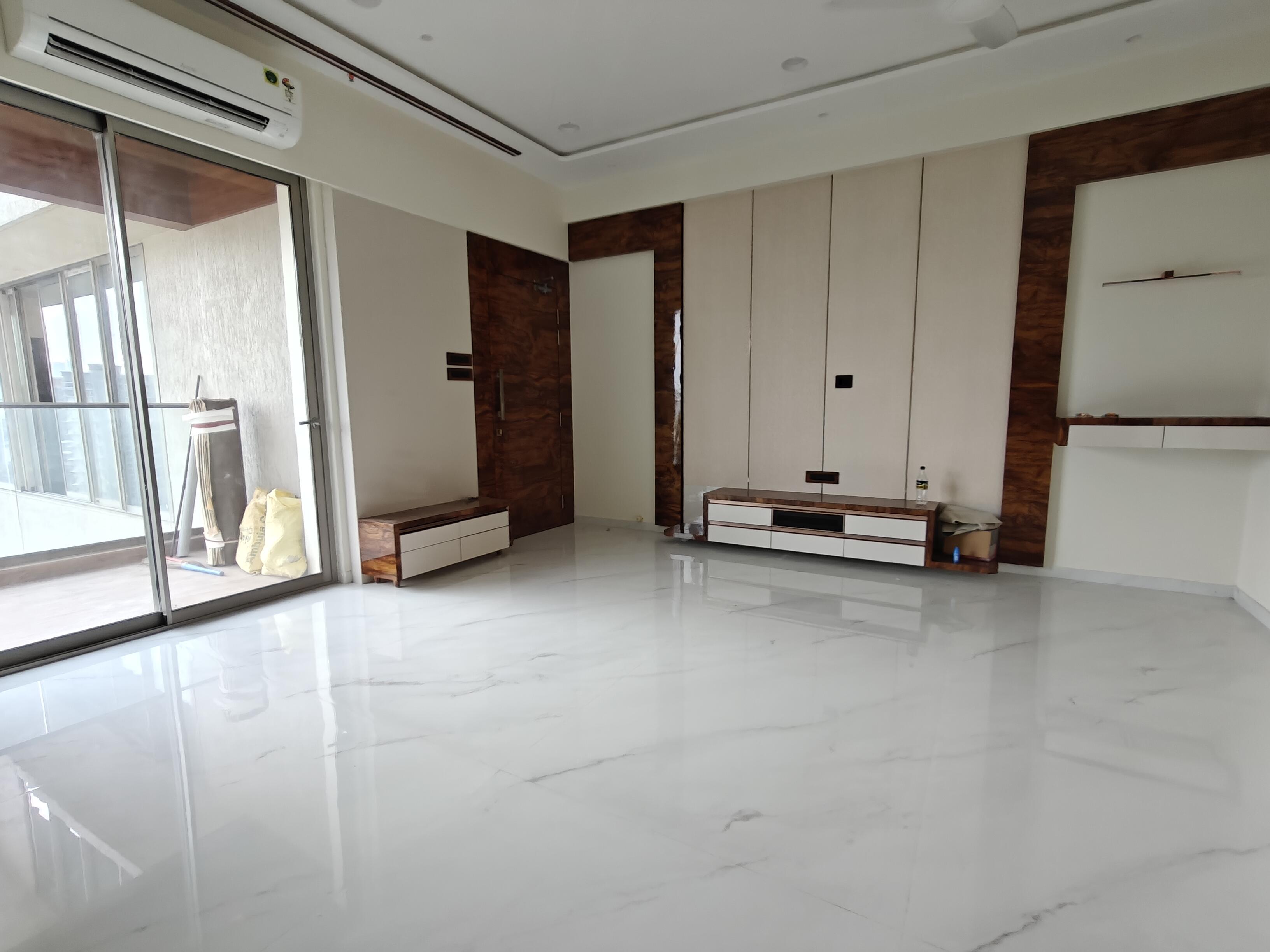 3 BHK + Pooja Room Apartment For Rent in Lower Parel