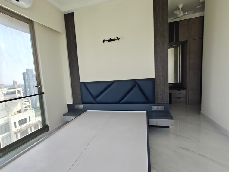 Room, lower parel 3 Bedroom 1260 Sq.Ft. Apartment In Lower Parel Mumbai 9485575