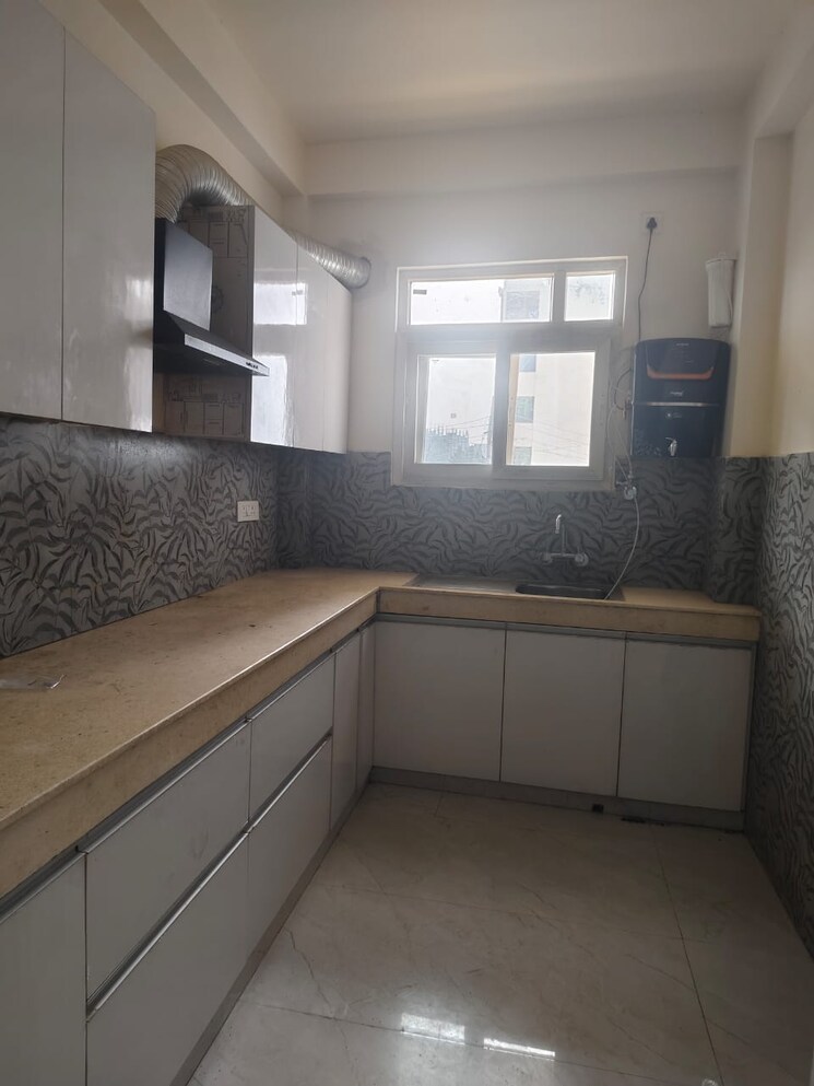 Kitchen, sector 57 3 Bedroom 2700 Sq.Ft. Builder Floor In Sector 57 Gurgaon 9485587