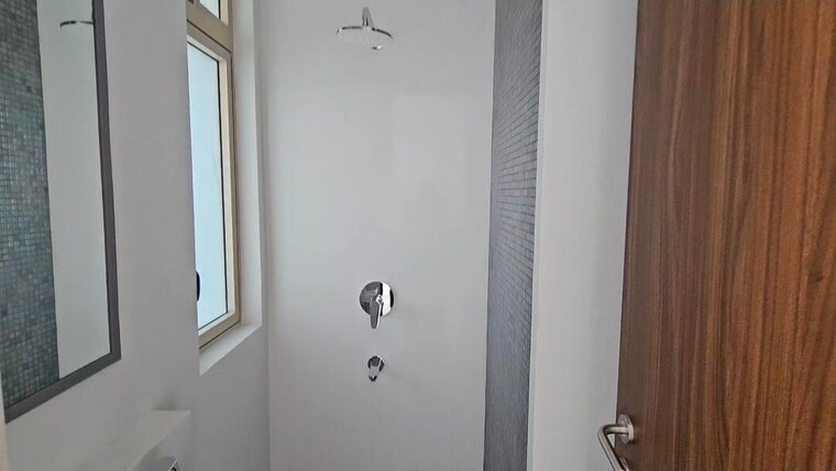 Bathroom, lodha-world-one 3 Bedroom 1246 Sq.Ft. Apartment In Worli Mumbai 9485593