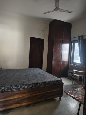Bedroom in 4 BHK Builder Floor at Sector 55 – for Rent