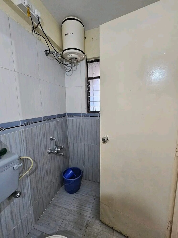Bathroom, goel-ganga-constella 1 Bedroom 650 Sq.Ft. Apartment In Kharadi Pune 9485634