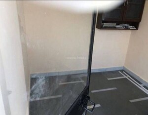 Furnished Amenities in 1 BHK Apartment at Geetanjali Enclave – for Rent