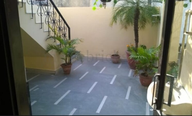 Balcony, geetanjali enclave 1 Bedroom 700 Sq.Ft. Apartment In Geetanjali Enclave Delhi 9485625