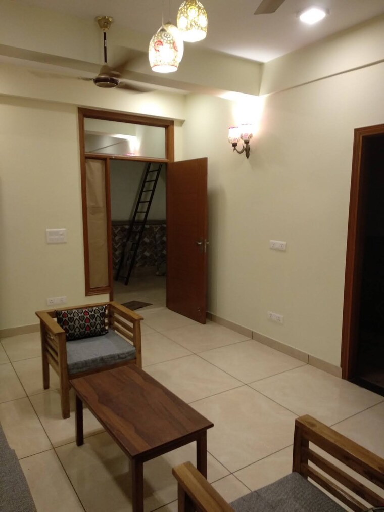 Living Room, geetanjali enclave 1 Bedroom 700 Sq.Ft. Apartment In Geetanjali Enclave Delhi 9485625