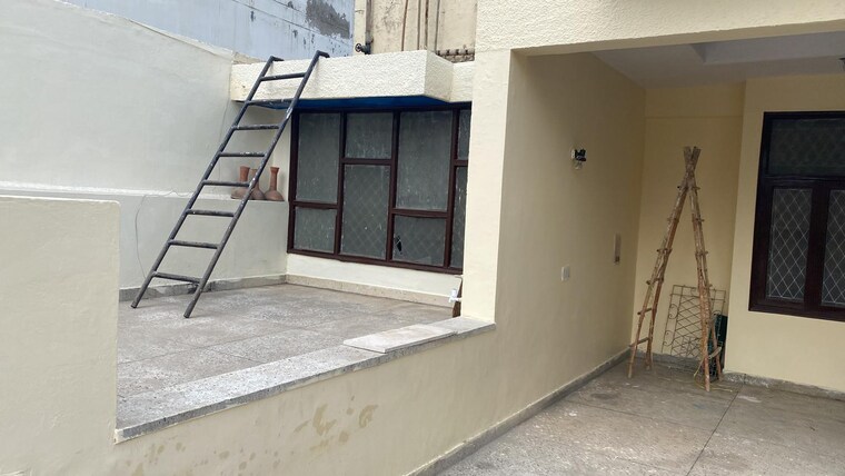 Other, greater kailash ii 2 Bedroom 1200 Sq.Ft. Builder Floor In Greater Kailash ii Delhi 9485637