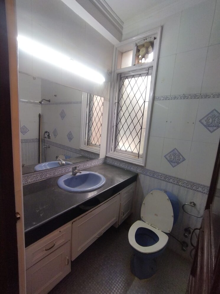 Other, greater kailash part 3 3 Bedroom 1850 Sq.Ft. Builder Floor In Greater Kailash Part 3 Delhi 9485659