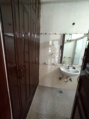 Bathroom in 3 BHK Builder Floor at Greater Kailash Part 3 – for Rent