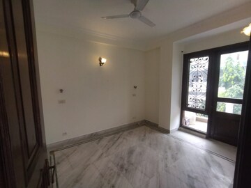 Room in 3 BHK Builder Floor at Greater Kailash Part 3 – for Rent
