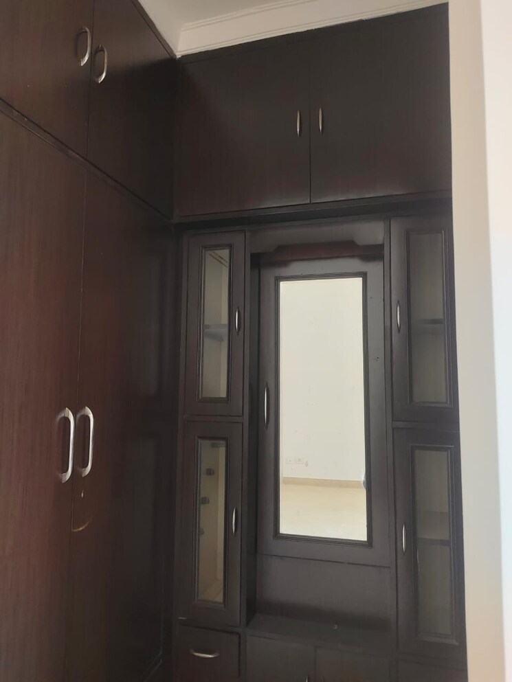 undefined, sector 56 3.5 Bedroom 2700 Sq.Ft. Builder Floor In Sector 56 Gurgaon 9485671