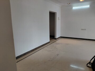 Room in 2 BHK Apartment at Regency Towers, Kavesar – for Rent