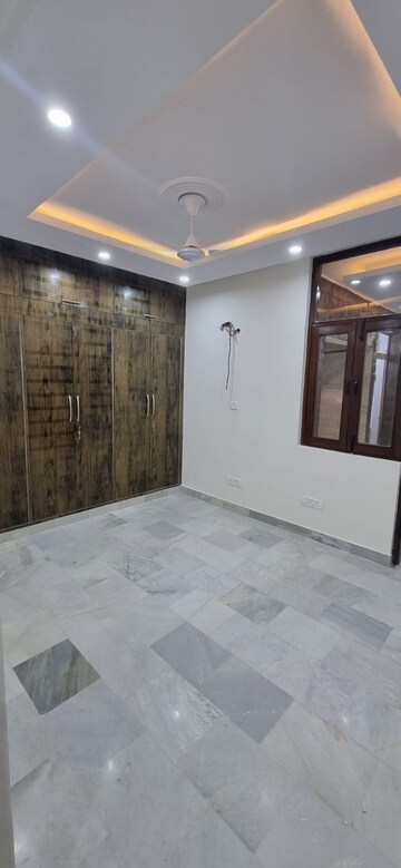 Room in 2 BHK Apartment at Dayanand Colony – for Rent