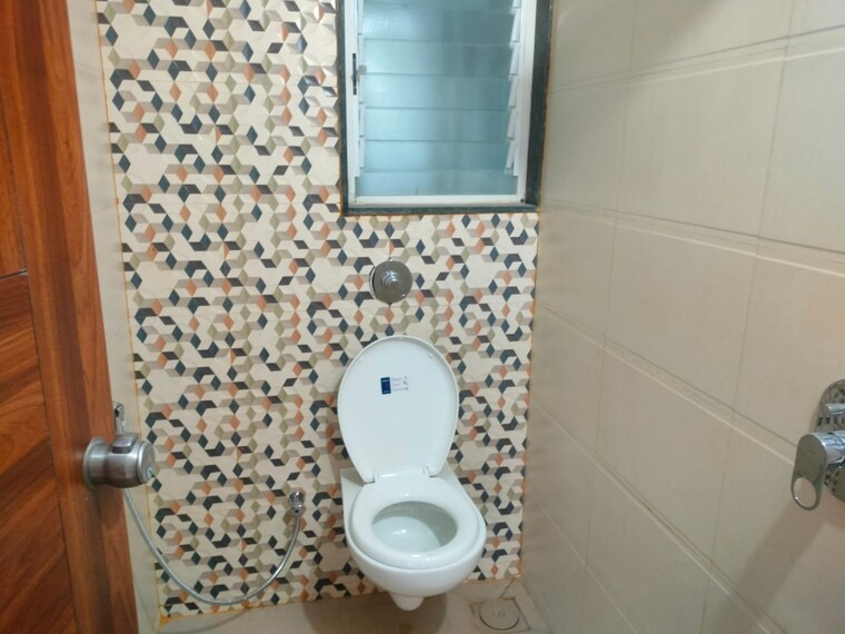 Bathroom, akshay-yash-grecia 2 Bedroom 720 Sq.Ft. Apartment In Dhanori Pune 9485651