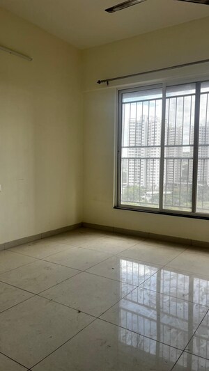 Room in 2 BHK Apartment at Kolte Patil Life Republic, Hinjewadi – for Rent