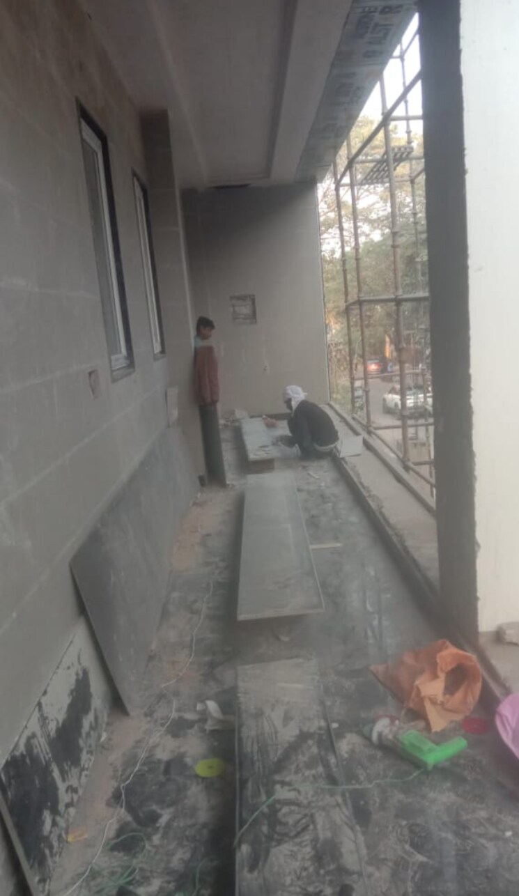 Balcony, nehru nagar iii 4 Bedroom 290 Sq.Yd. Builder Floor In Nehru Nagar Iii Ghaziabad 9485711