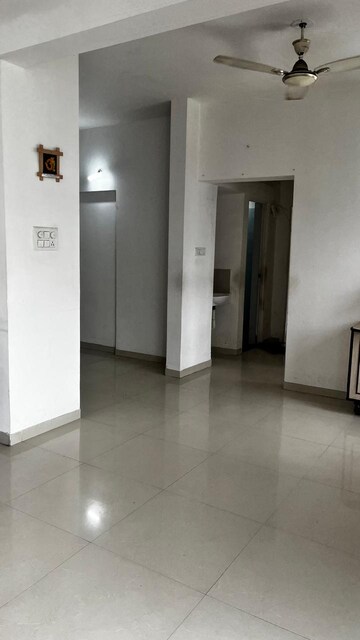 Room in 2 BHK Apartment at Megapolis Sparklet, Hinjewadi – for Rent