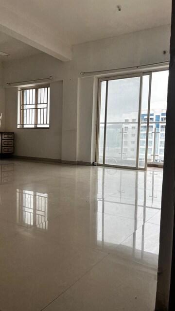 Room in 2 BHK Apartment at Megapolis Sparklet, Hinjewadi – for Rent