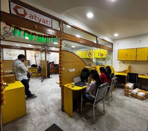  Office Space For Rent in Hazratganj