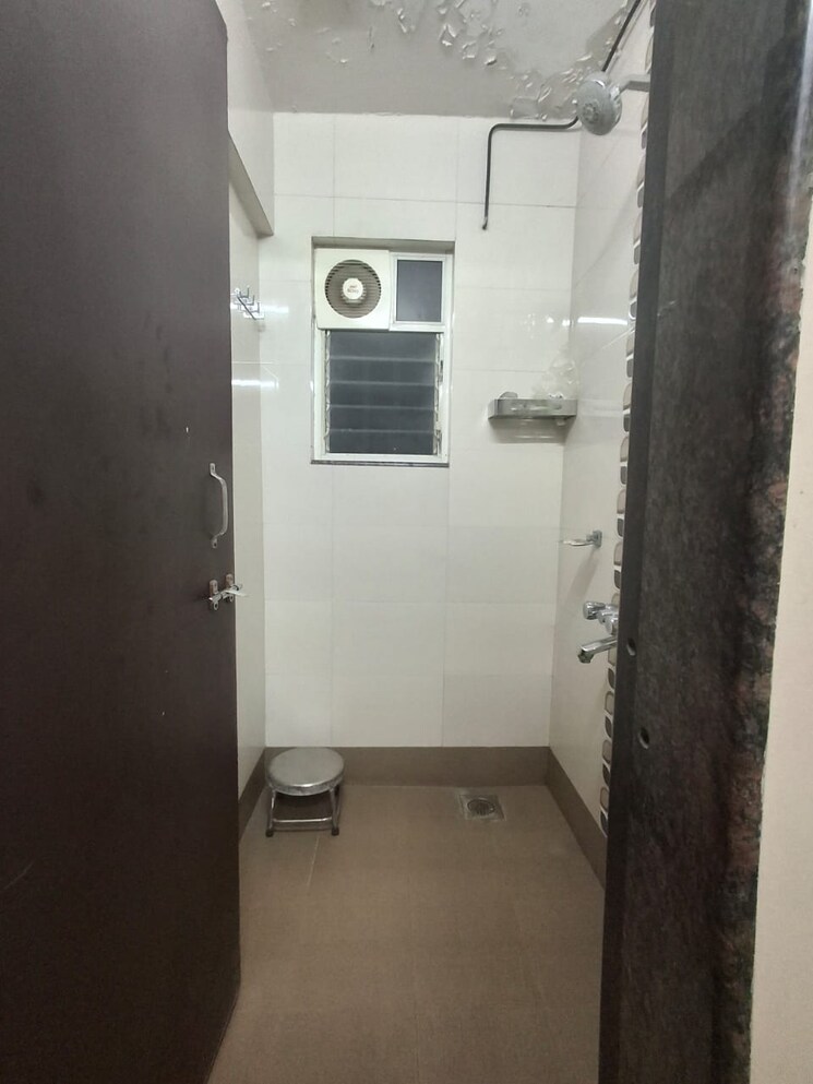 Bathroom, prayeja-city-phase-ii 2 Bedroom 785 Sq.Ft. Apartment In Sinhagad Road Pune 9485742