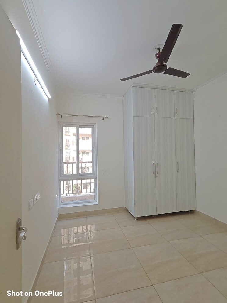 Room, gaur-city-2-14th-avenue 3 Bedroom 1300 Sq.Ft. Apartment In Sector 16c Greater Noida Greater Noida 9485755