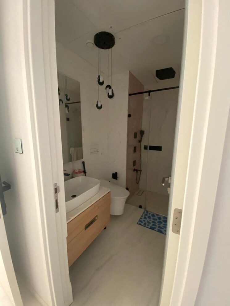 Bathroom, lodha-the-world-towers-world-one-tier-2 3 Bedroom 1704 Sq.Ft. Apartment In Worli Mumbai 9485759